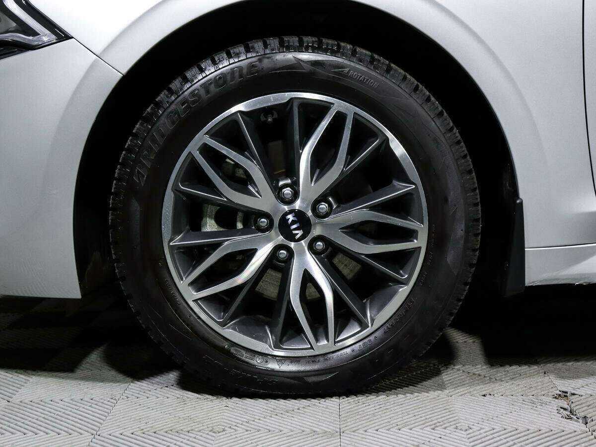 Купить Kia K5 с пробегом. Фото: #13