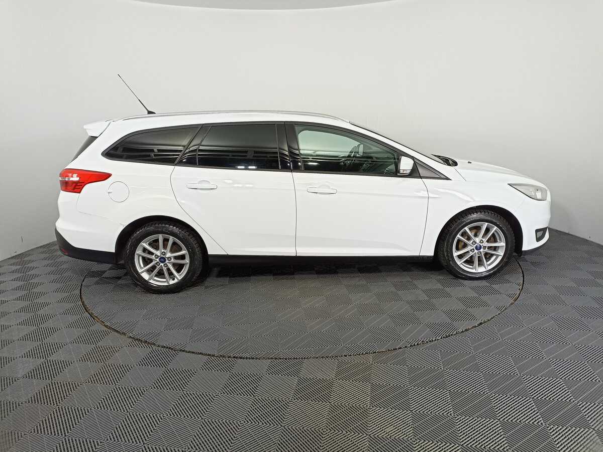 Купить Ford Focus с пробегом. Фото: #3