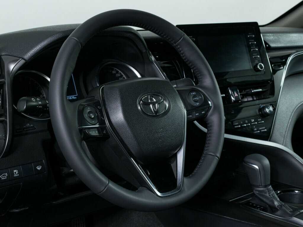 Купить Toyota Camry с пробегом. Фото: #10