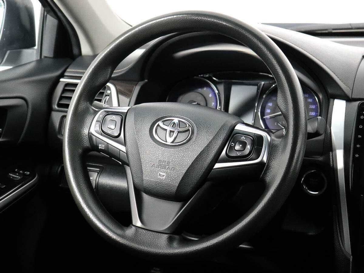 Купить Toyota Camry с пробегом. Фото: #14
