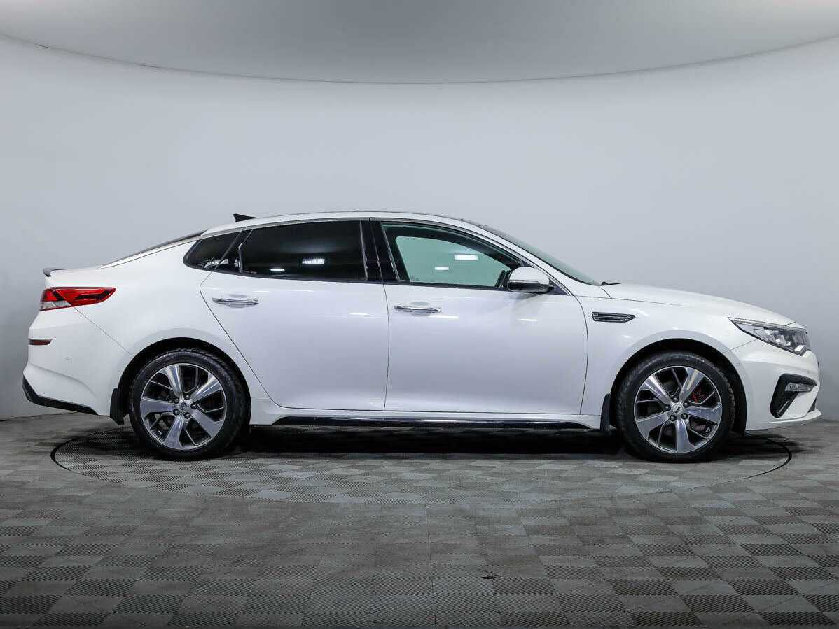 Купить Kia Optima с пробегом. Фото: #2