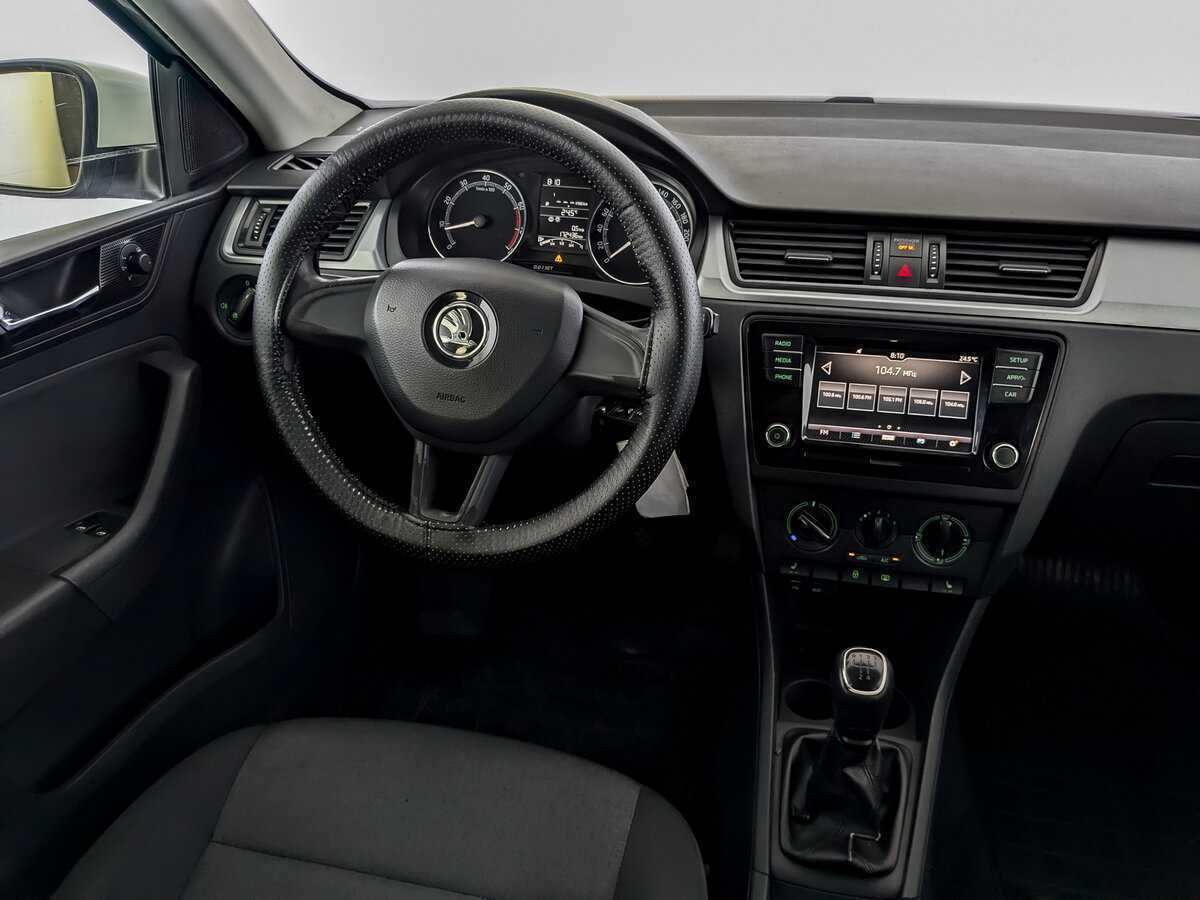 Купить Skoda Rapid с пробегом. Фото: #25