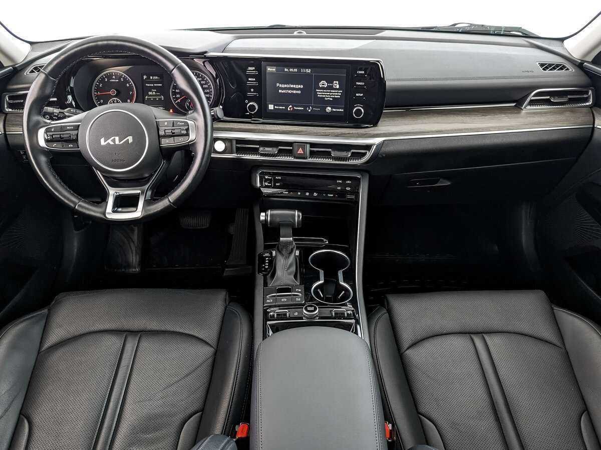 Купить Kia K5 с пробегом. Фото: #11
