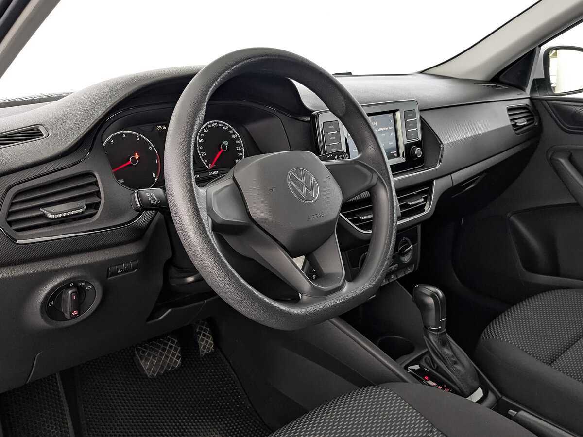 Купить Volkswagen Polo с пробегом. Фото: #10