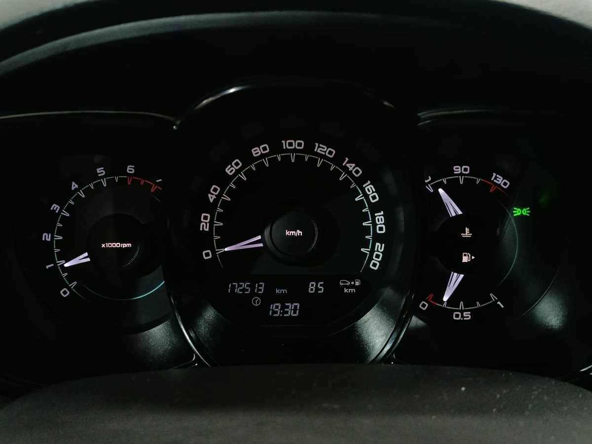 Купить Lada (ВАЗ) Vesta с пробегом. Фото: #11