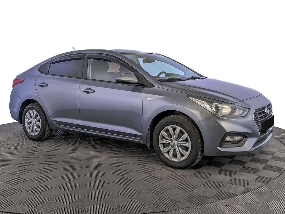 Купить Hyundai Solaris с пробегом. Фото: #2