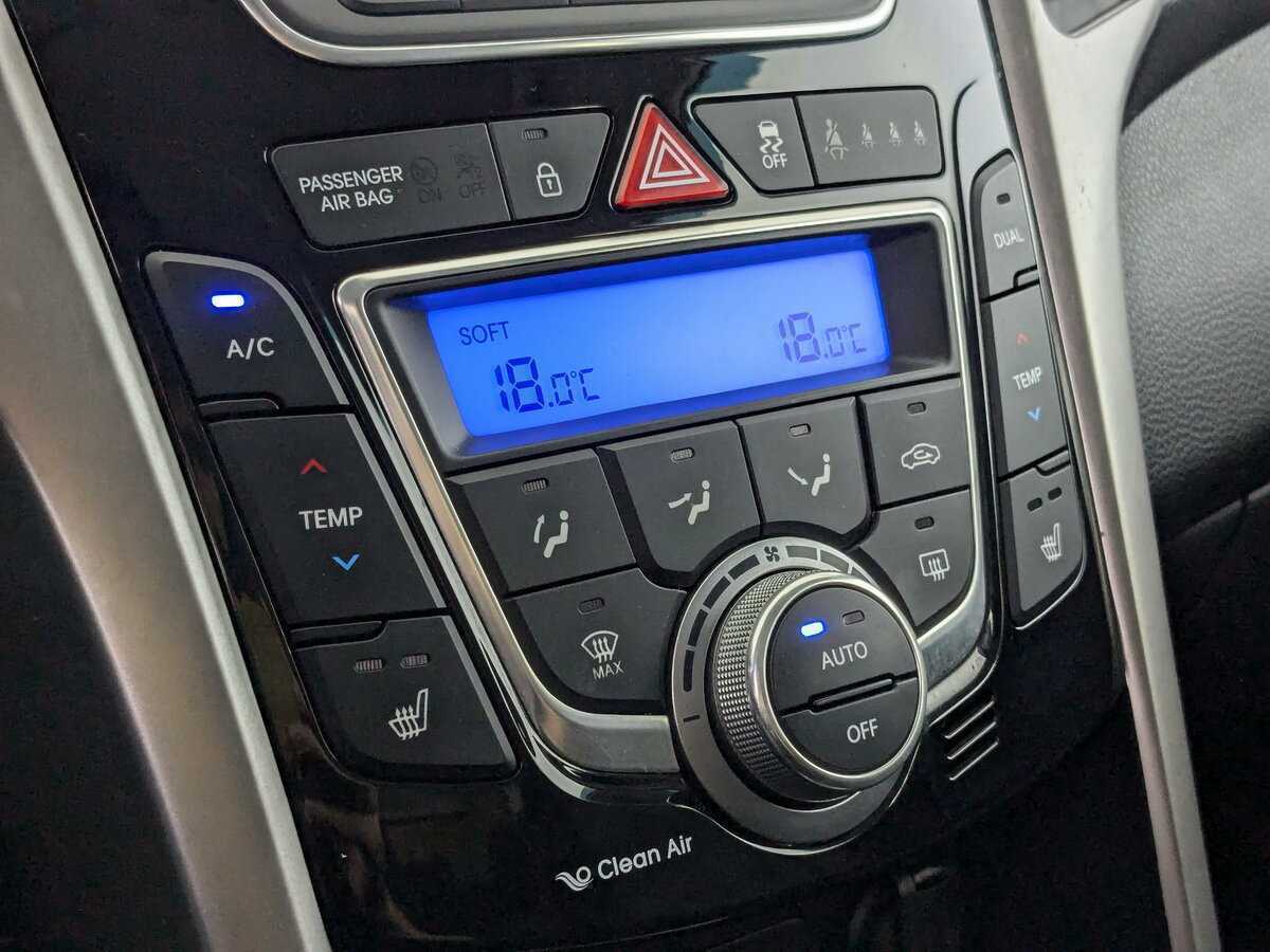Купить Hyundai i30 с пробегом. Фото: #9