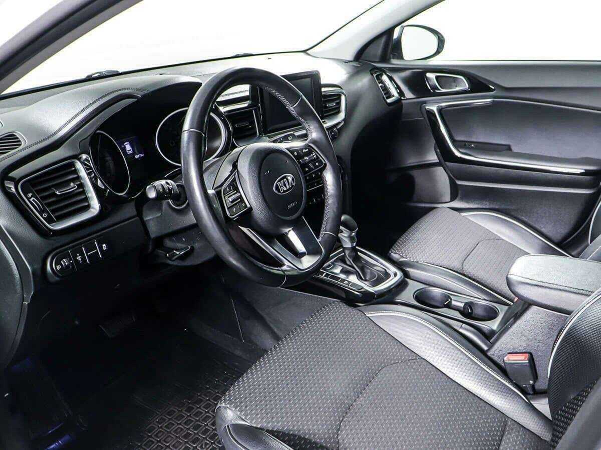 Купить Kia Ceed с пробегом. Фото: #12