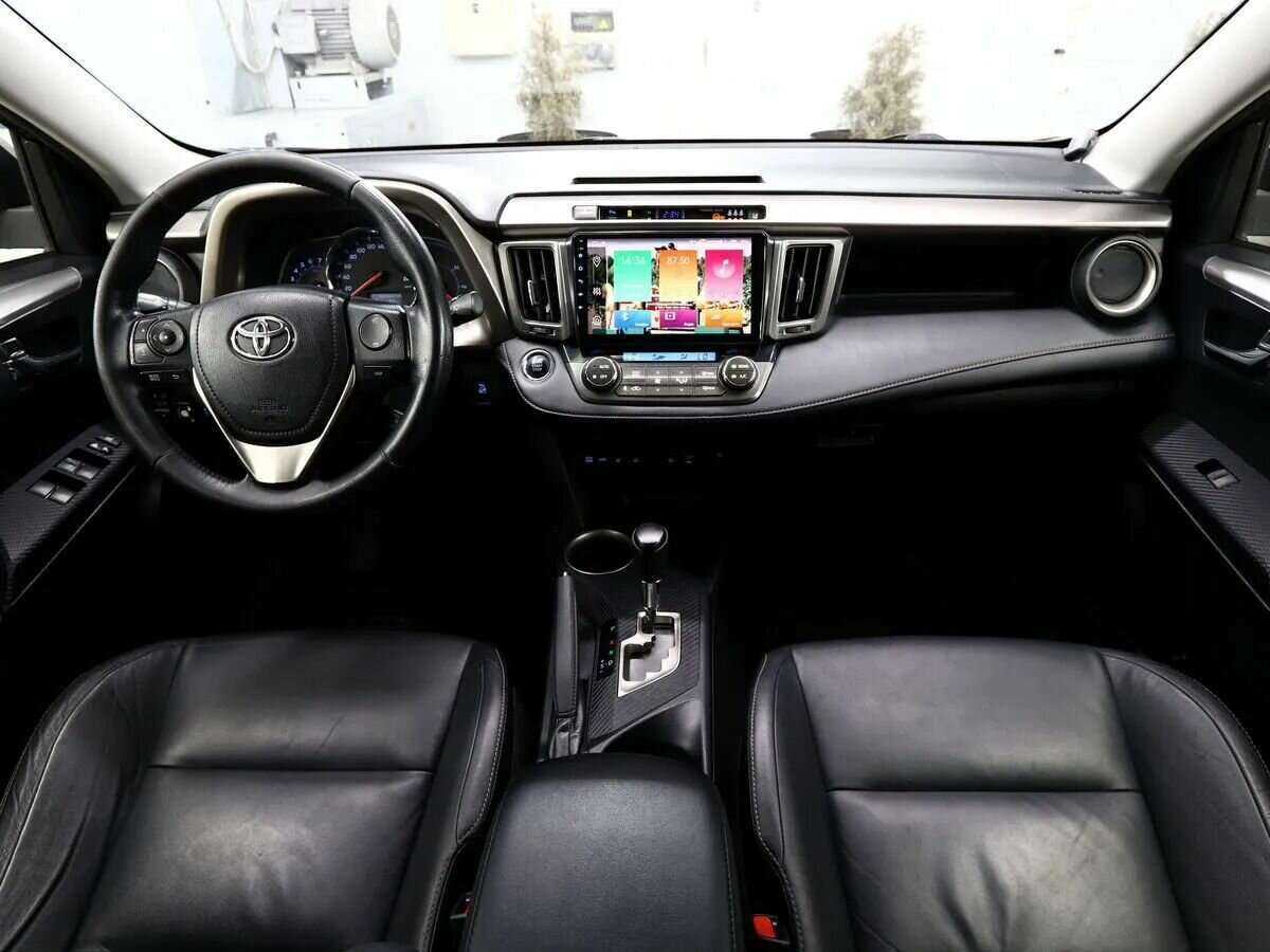 Купить Toyota RAV4 с пробегом. Фото: #12