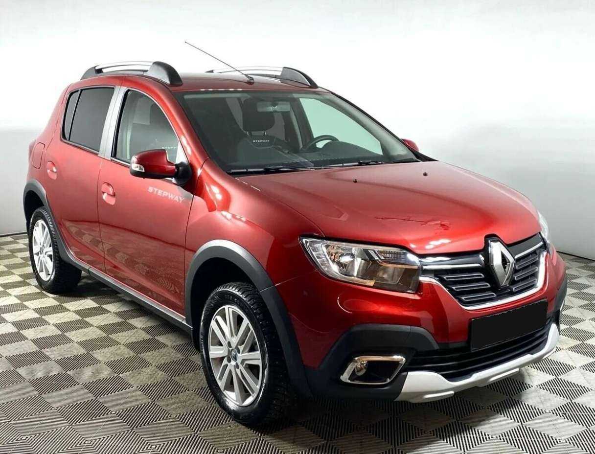 Купить Renault Sandero с пробегом. Фото: #2