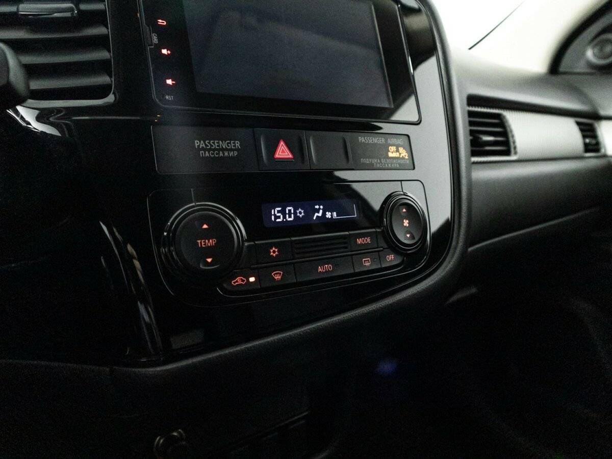 Купить Mitsubishi Outlander с пробегом. Фото: #15