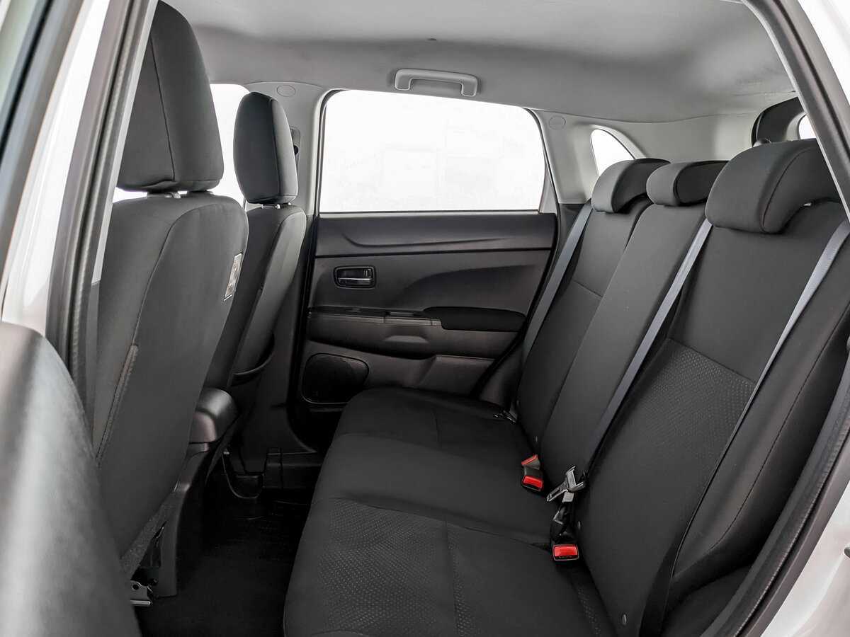 Купить Mitsubishi ASX с пробегом. Фото: #9