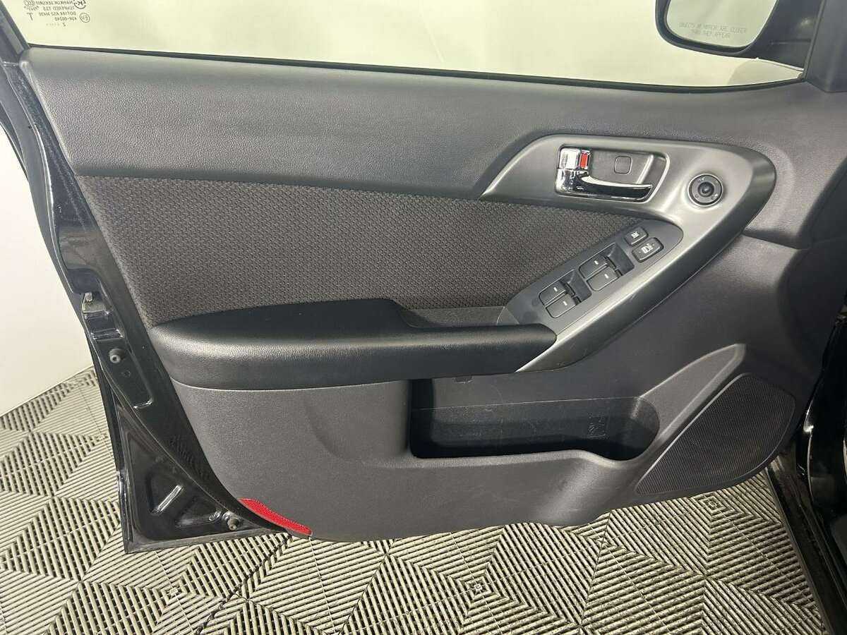 Купить Kia Cerato с пробегом. Фото: #5