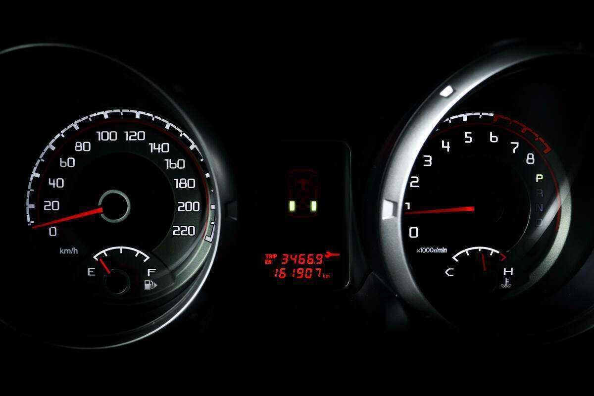 Купить Mitsubishi Pajero с пробегом. Фото: #9