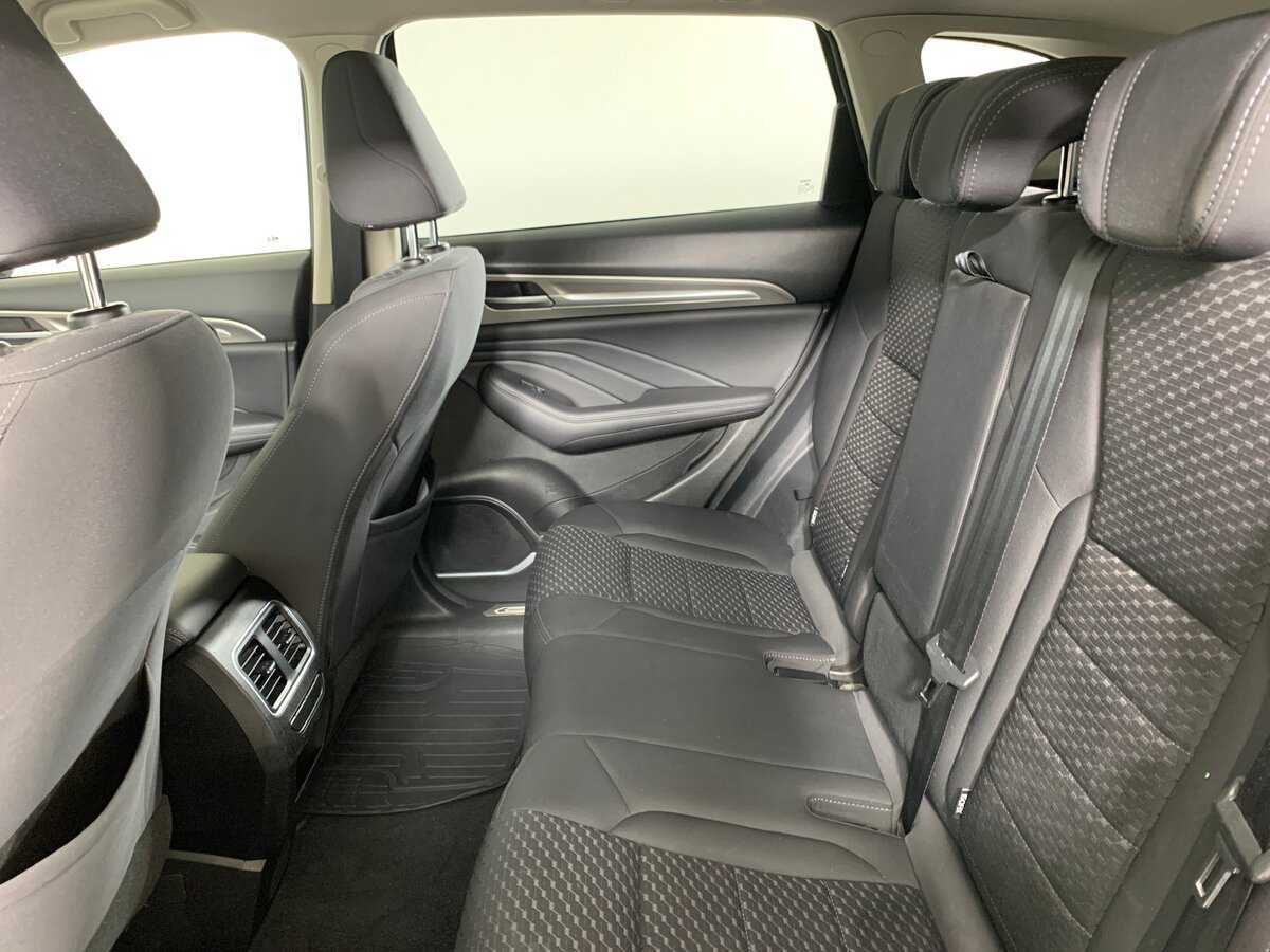 Купить Haval F7 с пробегом. Фото: #18