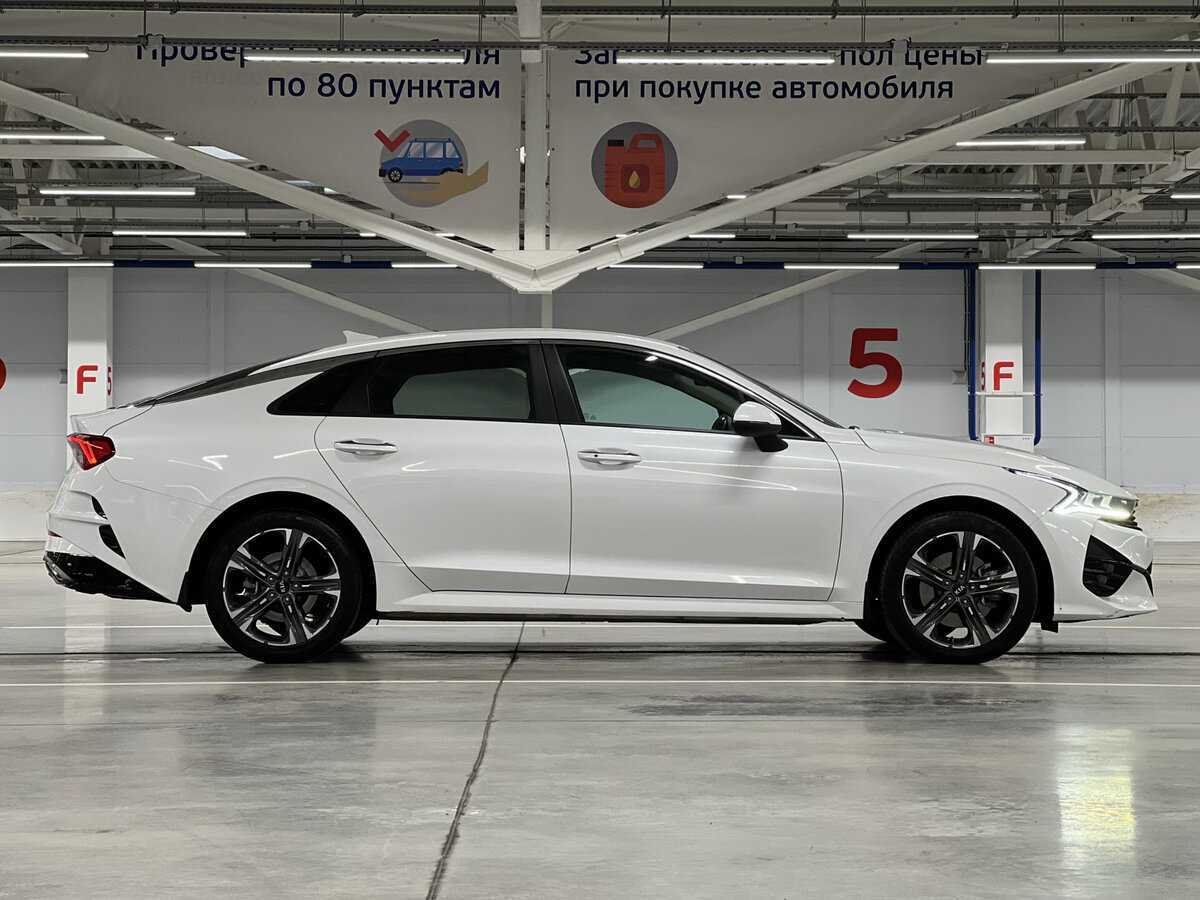 Купить Kia K5 с пробегом. Фото: #3