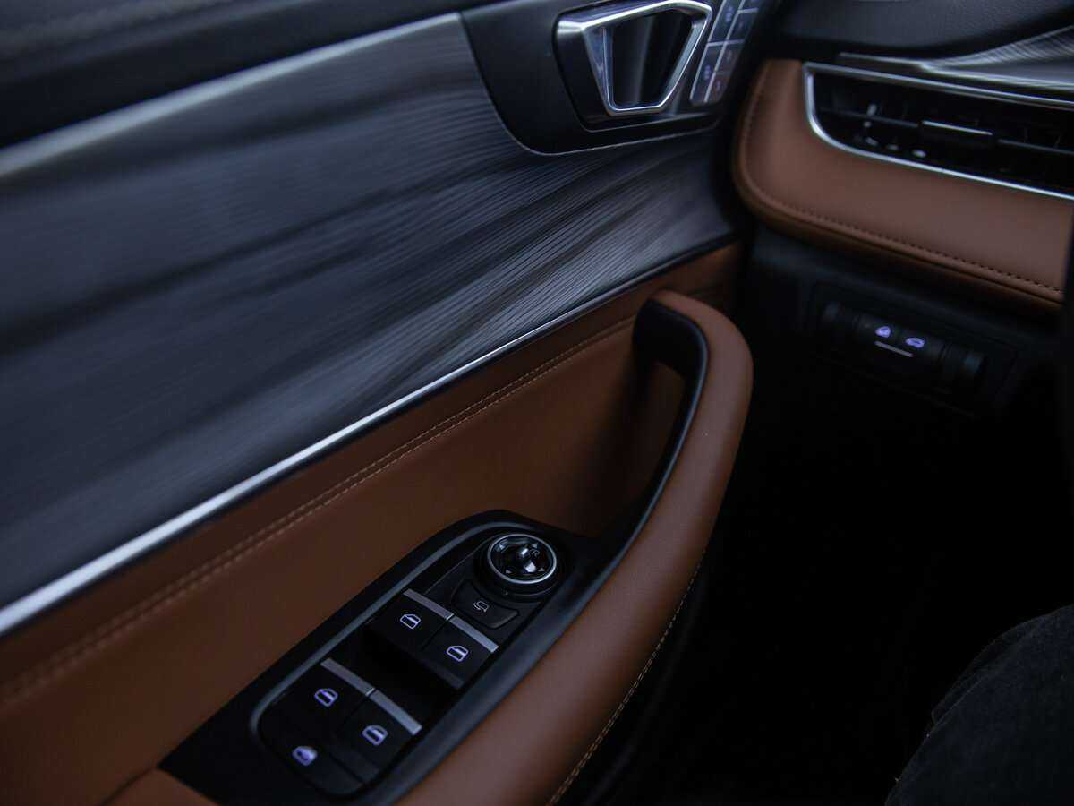 Купить Chery Tiggo 8 Pro Max с пробегом. Фото: #9