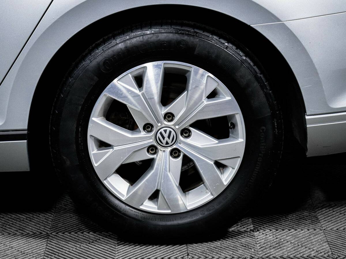 Купить Volkswagen Passat с пробегом. Фото: #13