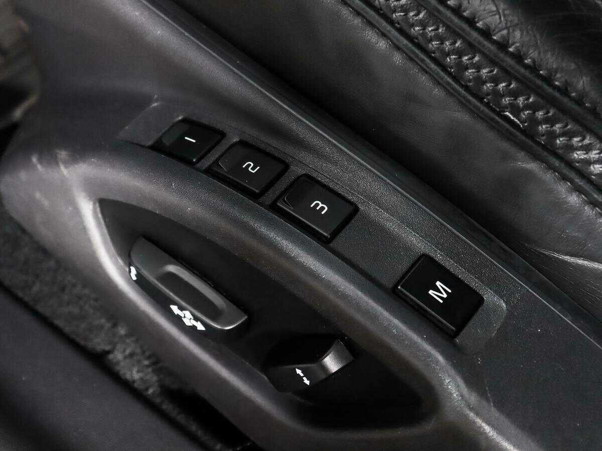 Купить Volvo XC70 с пробегом. Фото: #10