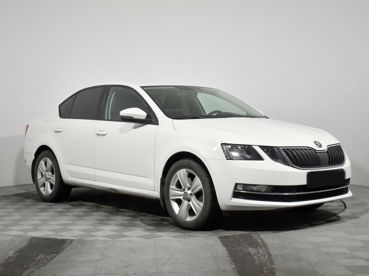 Купить Skoda Octavia с пробегом. Фото: #2