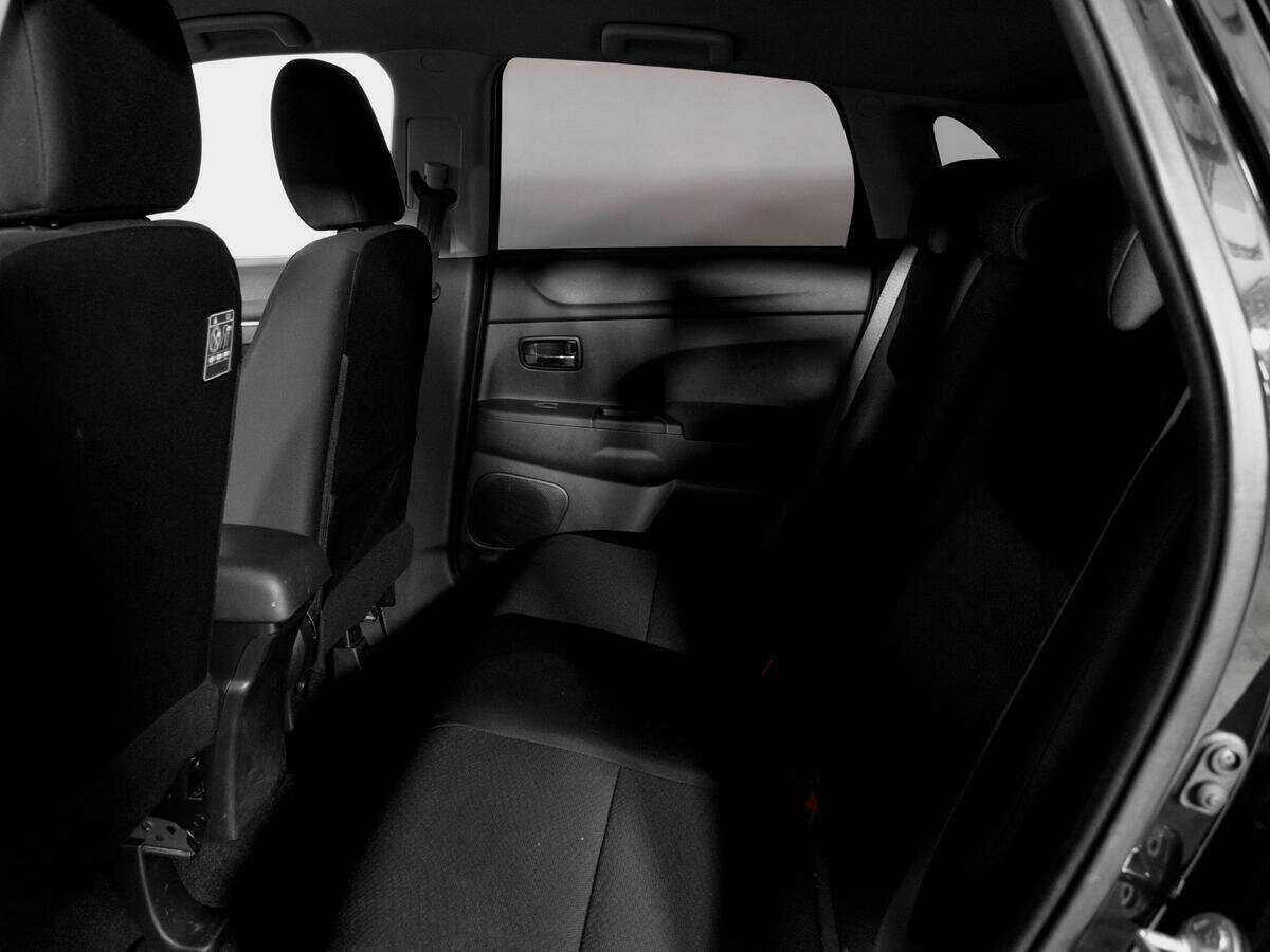 Купить Mitsubishi ASX с пробегом. Фото: #9