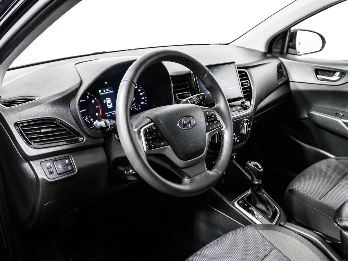 Купить Hyundai Solaris с пробегом. Фото: #9