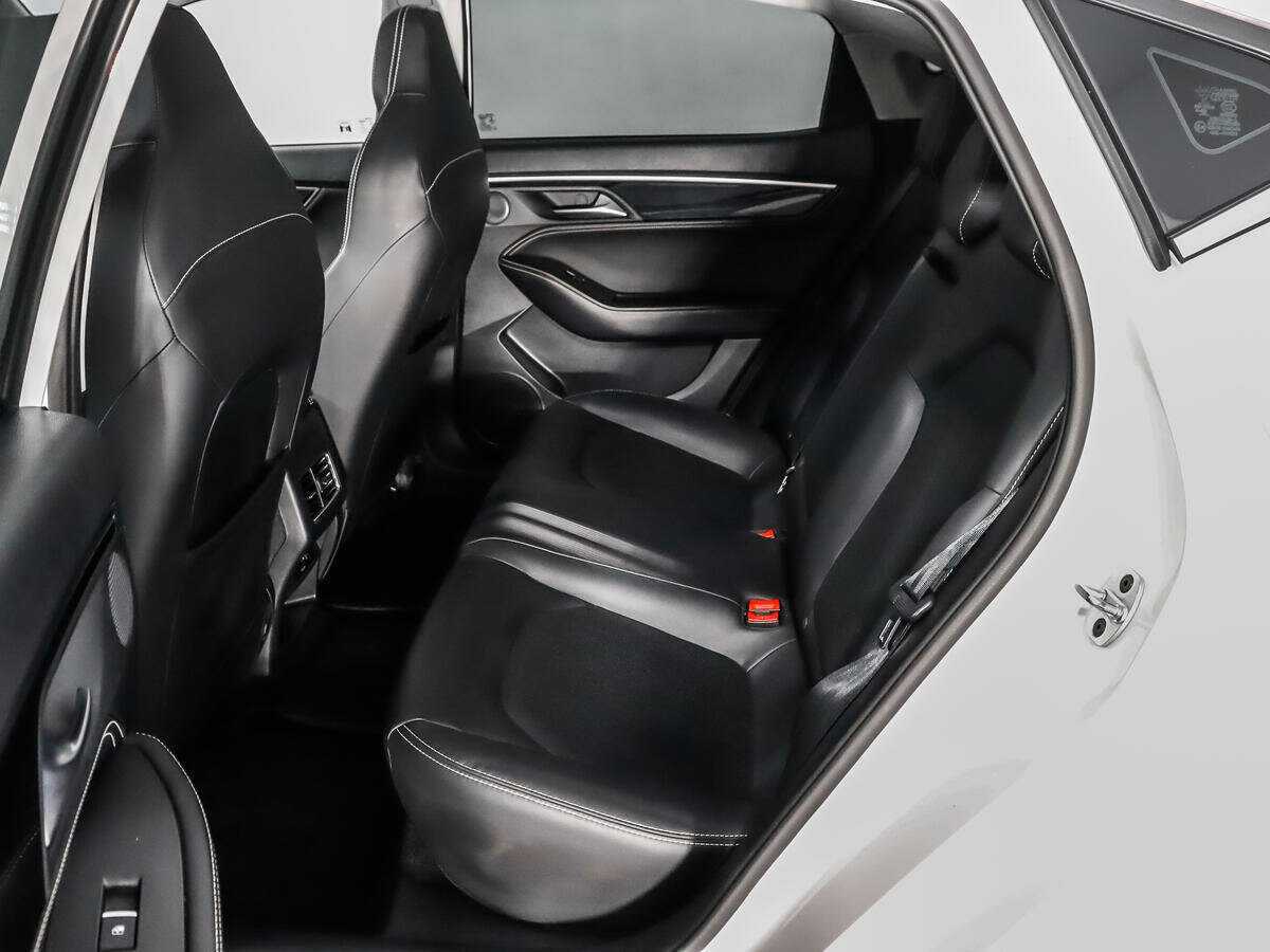 Купить JAC J7 с пробегом. Фото: #10