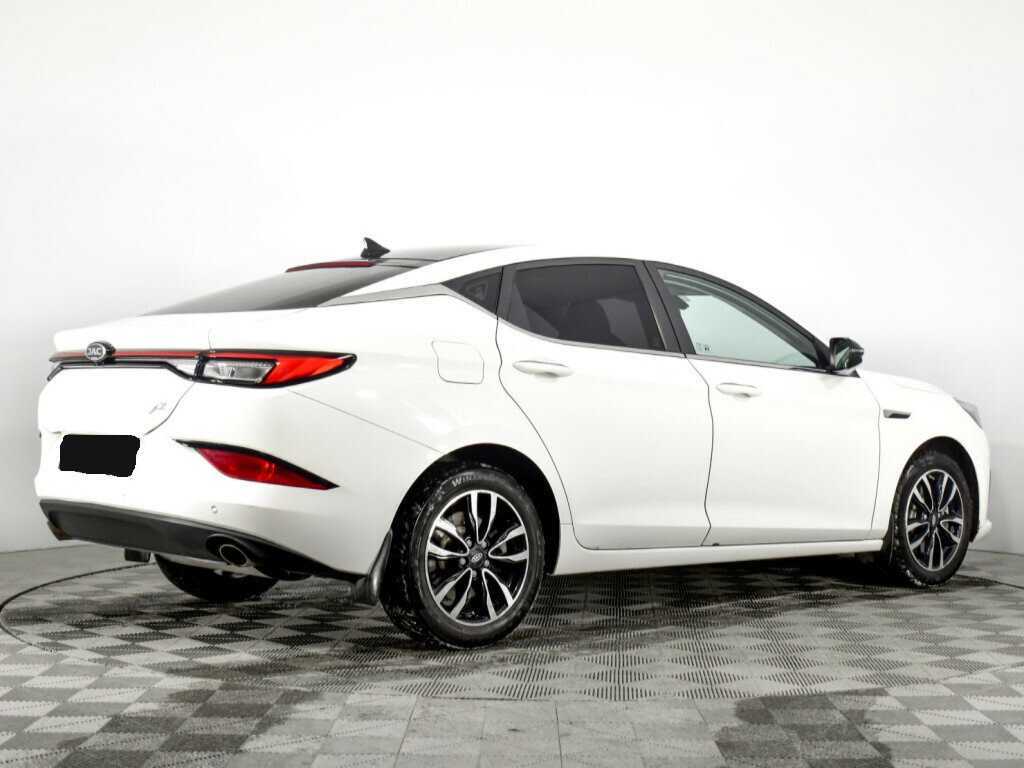 Купить JAC J7 с пробегом. Фото: #4