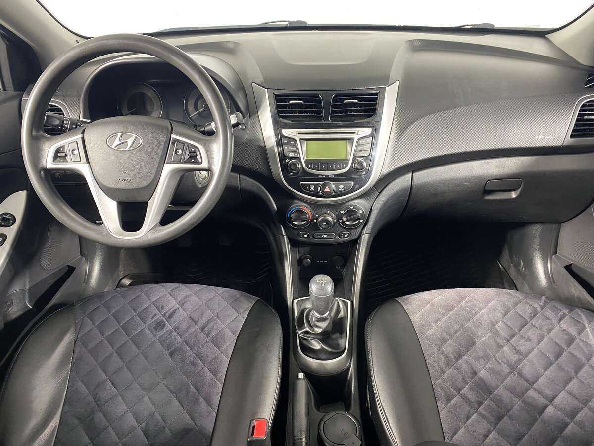 Купить Hyundai Solaris с пробегом. Фото: #12