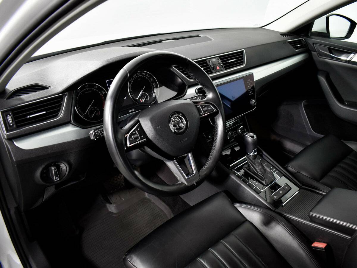 Купить Skoda Superb с пробегом. Фото: #6