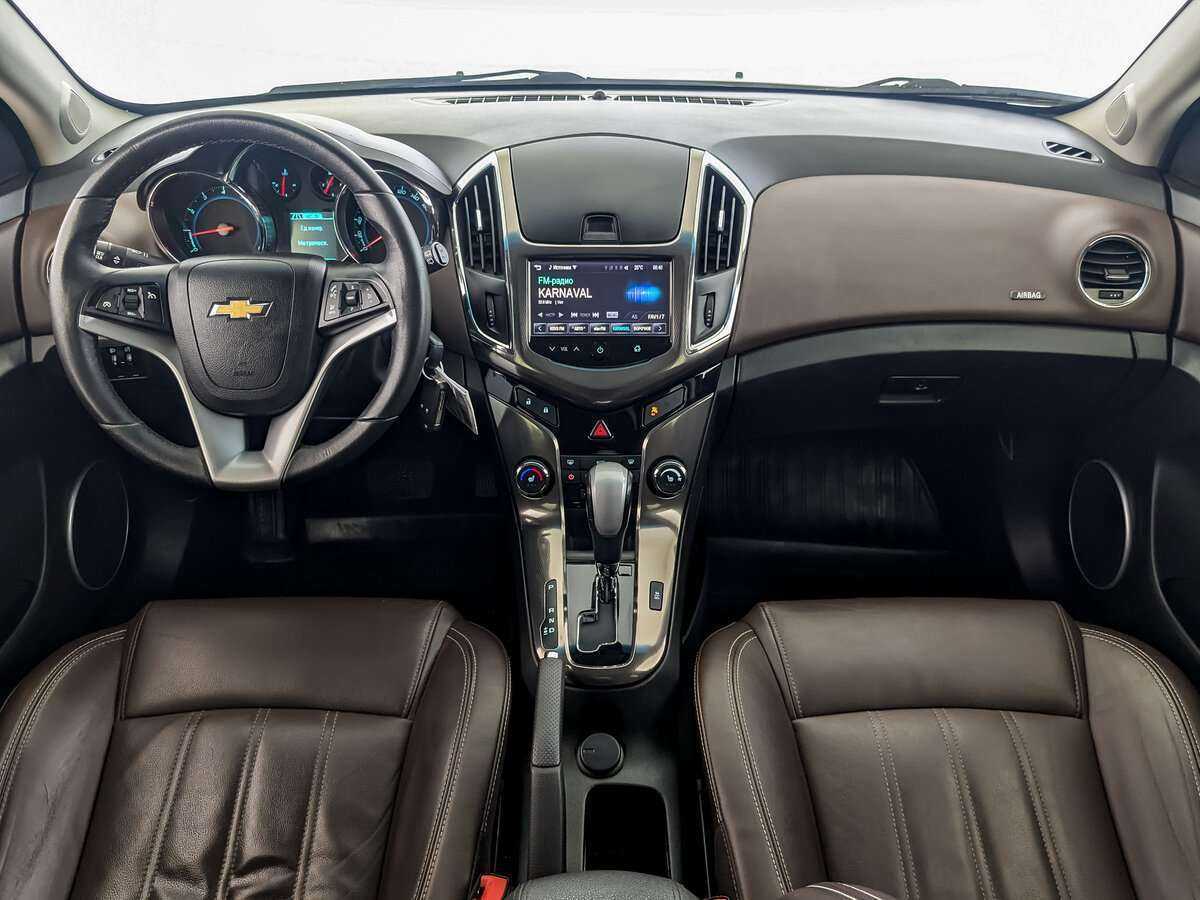 Купить Chevrolet Cruze с пробегом. Фото: #11