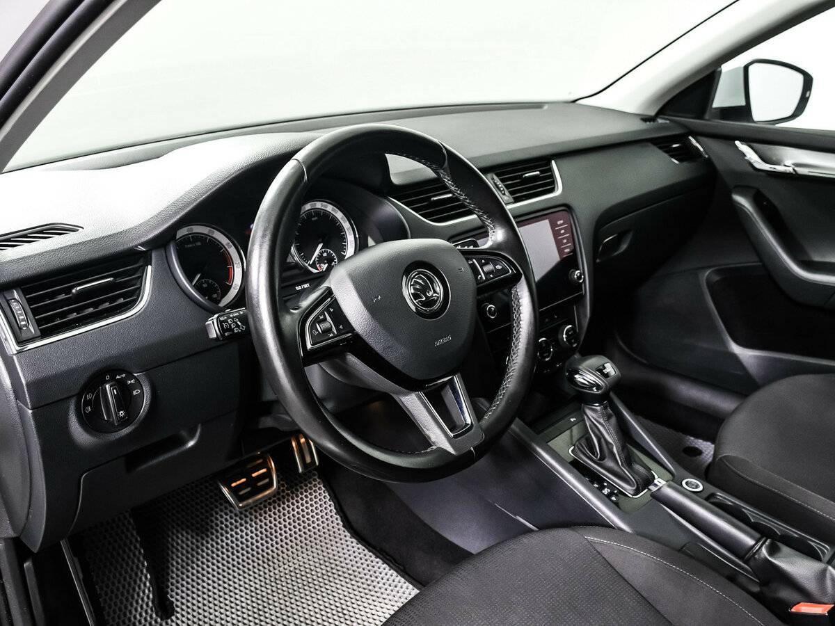 Купить Skoda Octavia с пробегом. Фото: #12