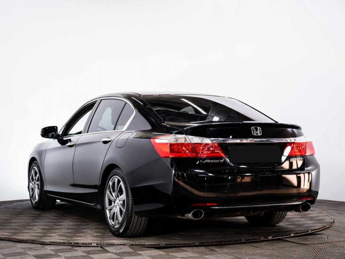 Купить Honda Accord с пробегом. Фото: #3