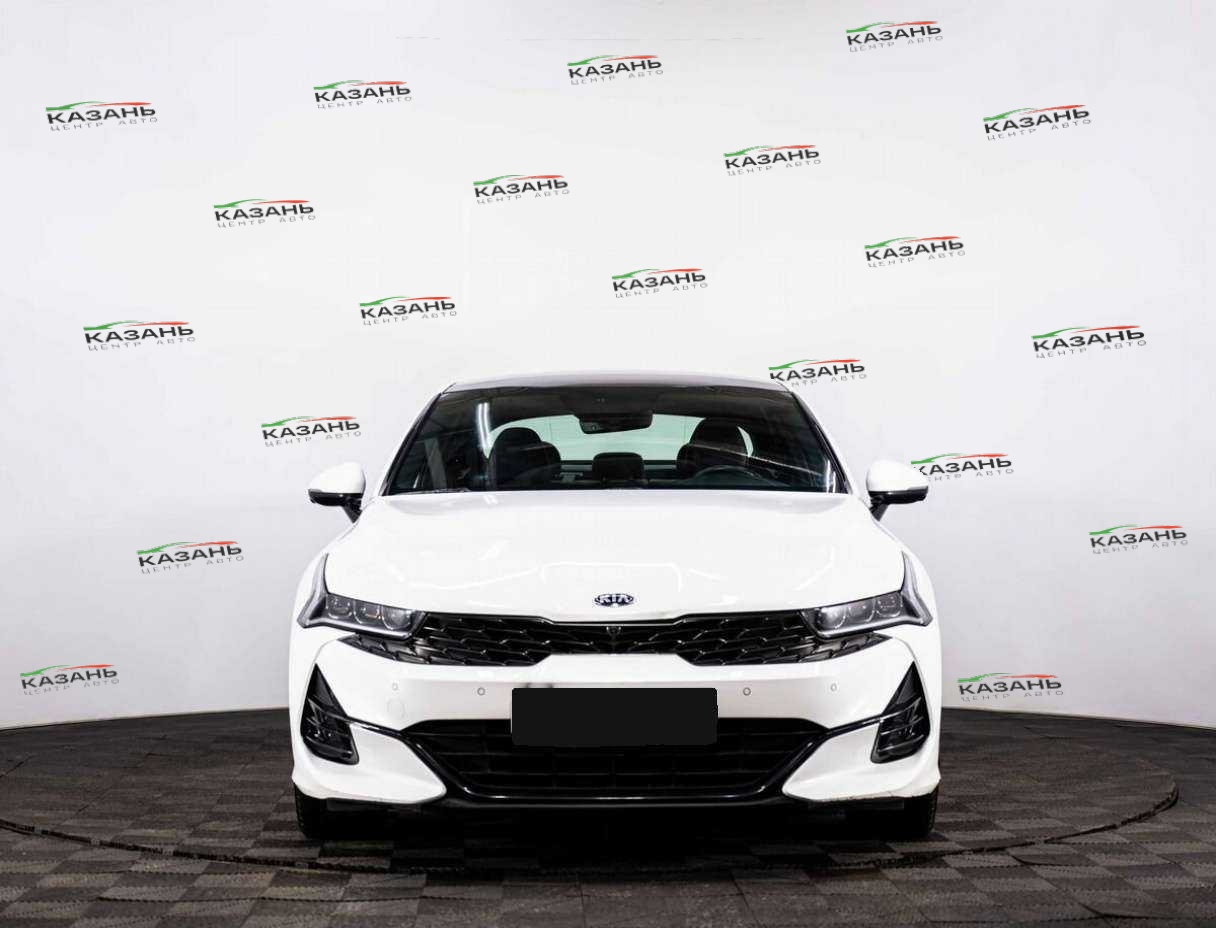 Купить Kia K5 с пробегом. Фото: #1