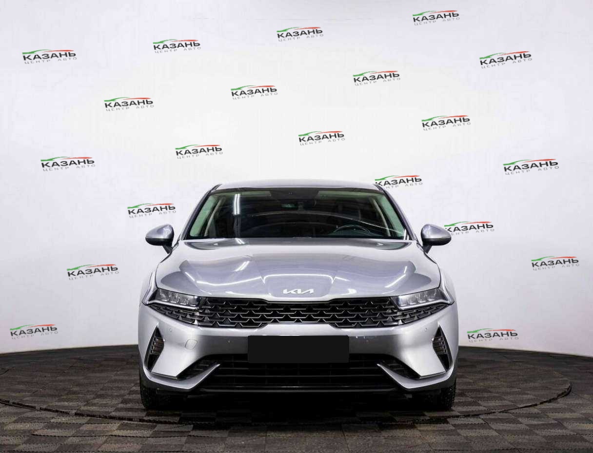 Купить Kia K5 с пробегом. Фото: #1