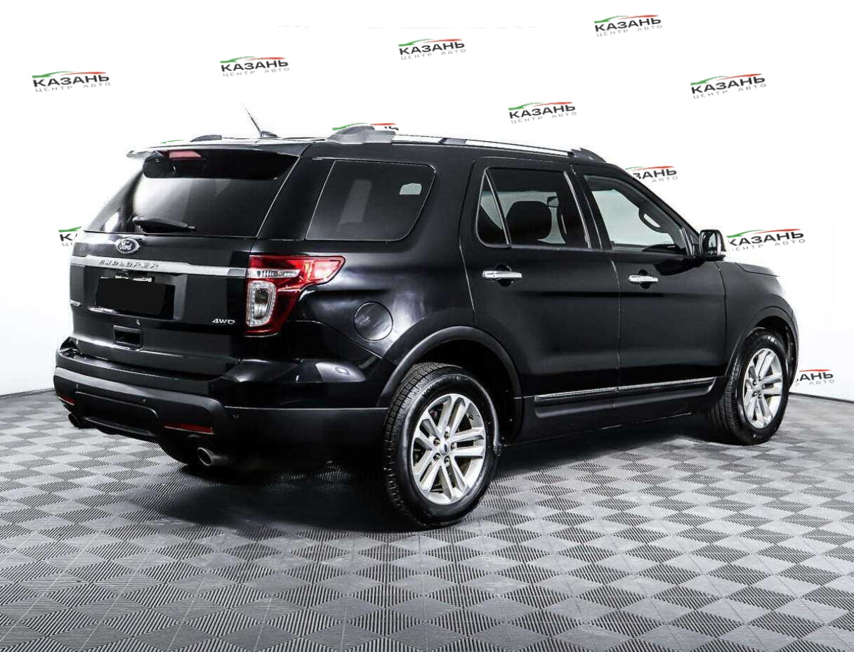 Купить Ford Explorer с пробегом. Фото: #4