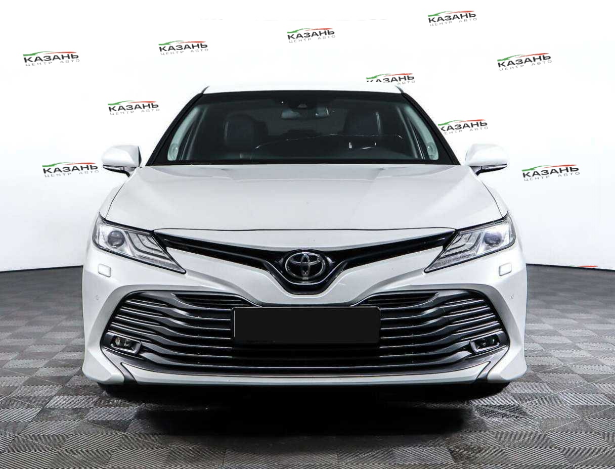 Купить Toyota Camry с пробегом. Фото: #1