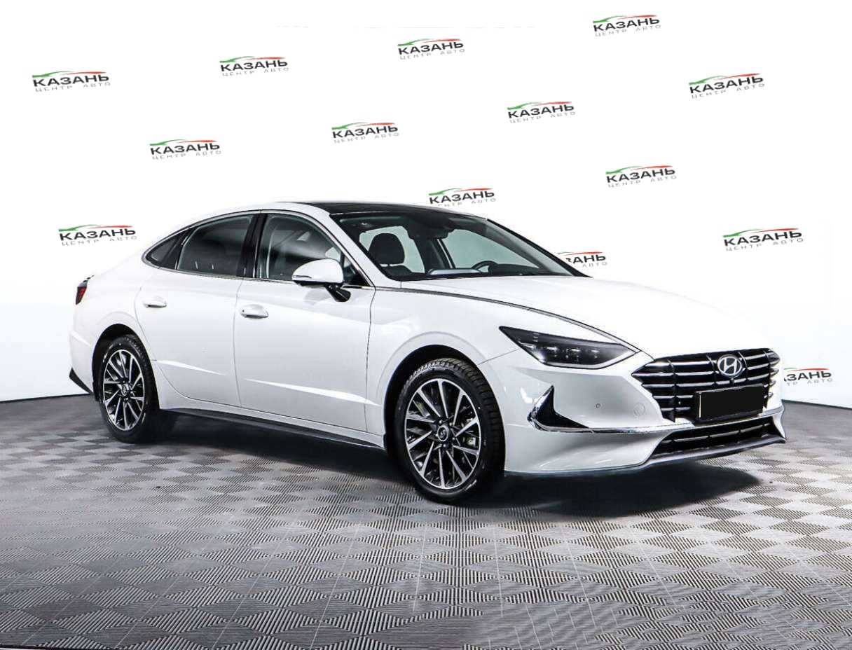 Купить Hyundai Sonata с пробегом. Фото: #2