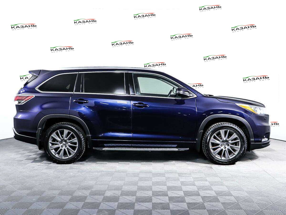Купить Toyota Highlander с пробегом. Фото: #3