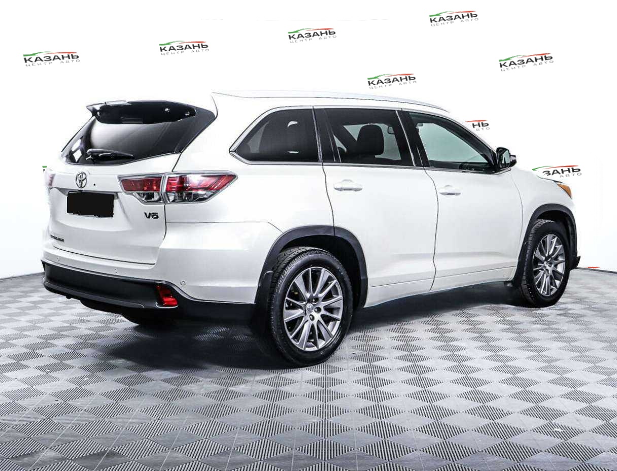 Купить Toyota Highlander с пробегом. Фото: #4
