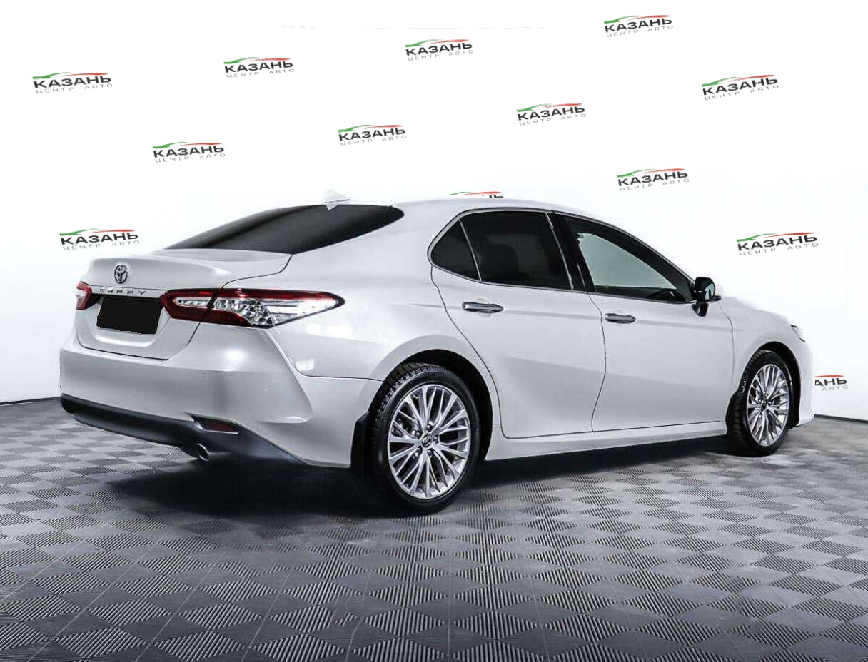 Купить Toyota Camry с пробегом. Фото: #4