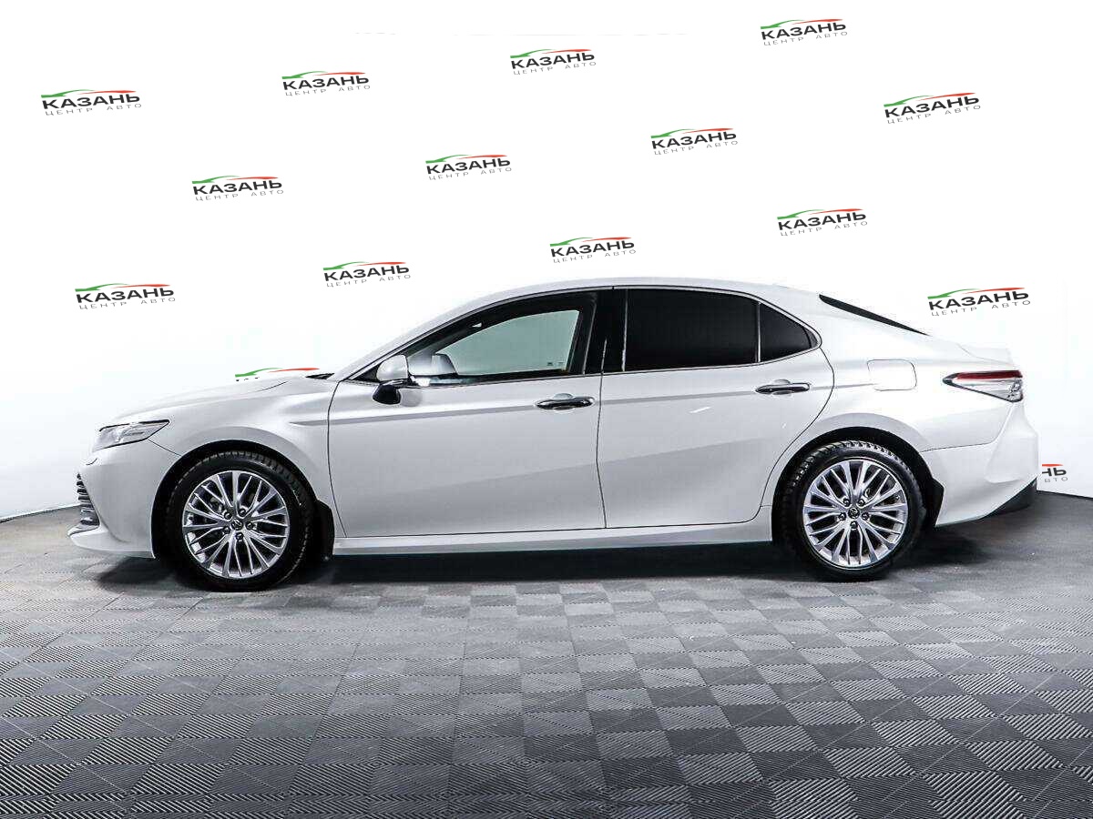 Купить Toyota Camry с пробегом. Фото: #7