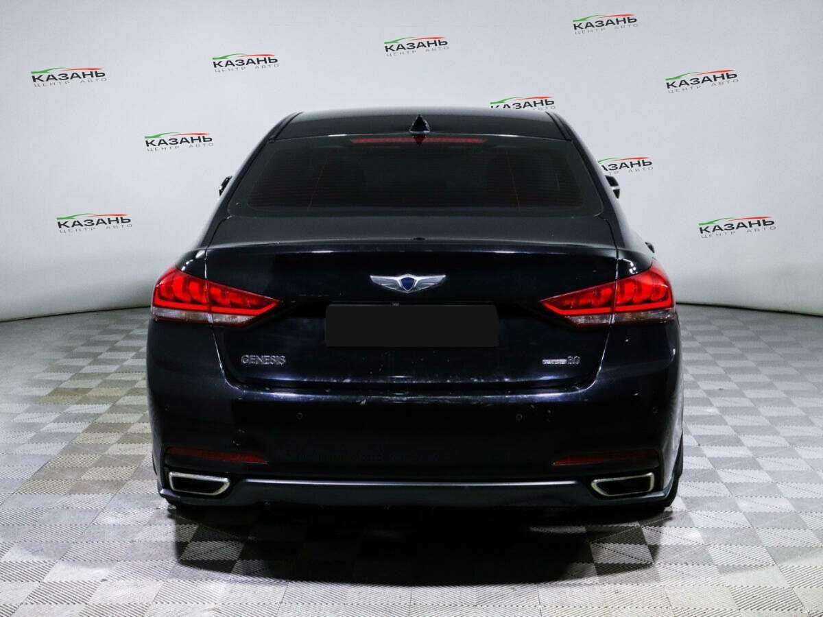 Купить Hyundai Genesis с пробегом. Фото: #4