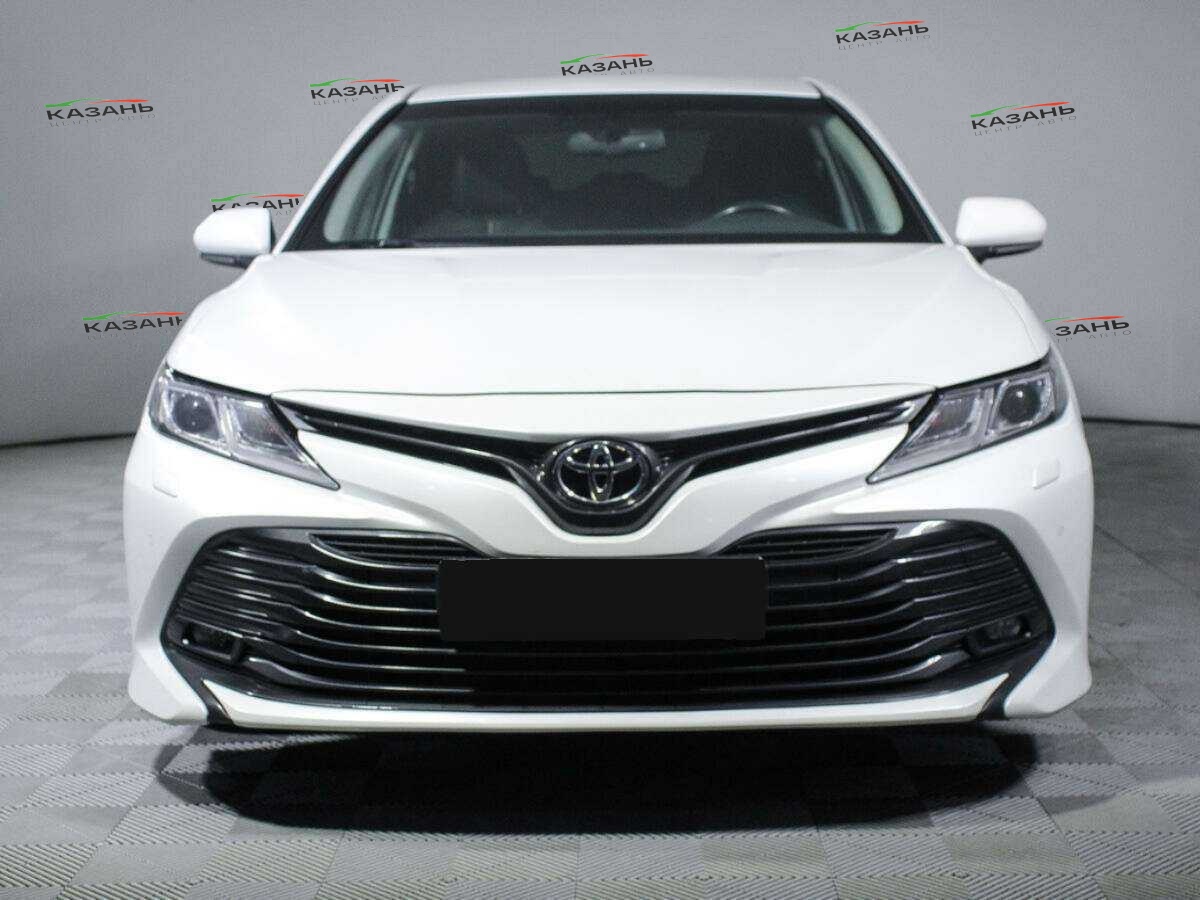 Купить Toyota Camry с пробегом. Фото: #1
