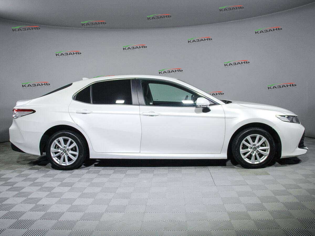 Купить Toyota Camry с пробегом. Фото: #3