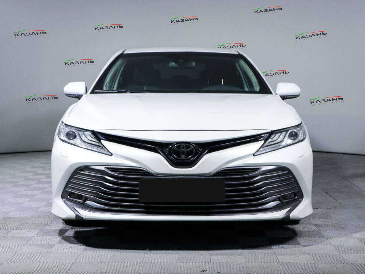 Купить Toyota Camry с пробегом. Фото: #1