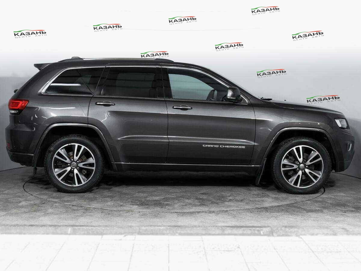 Купить Jeep Grand Cherokee с пробегом. Фото: #3