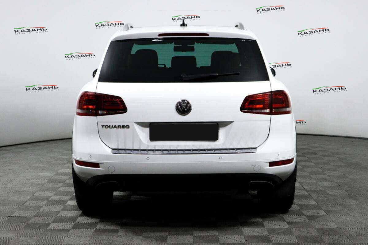 Купить Volkswagen Touareg с пробегом. Фото: #5