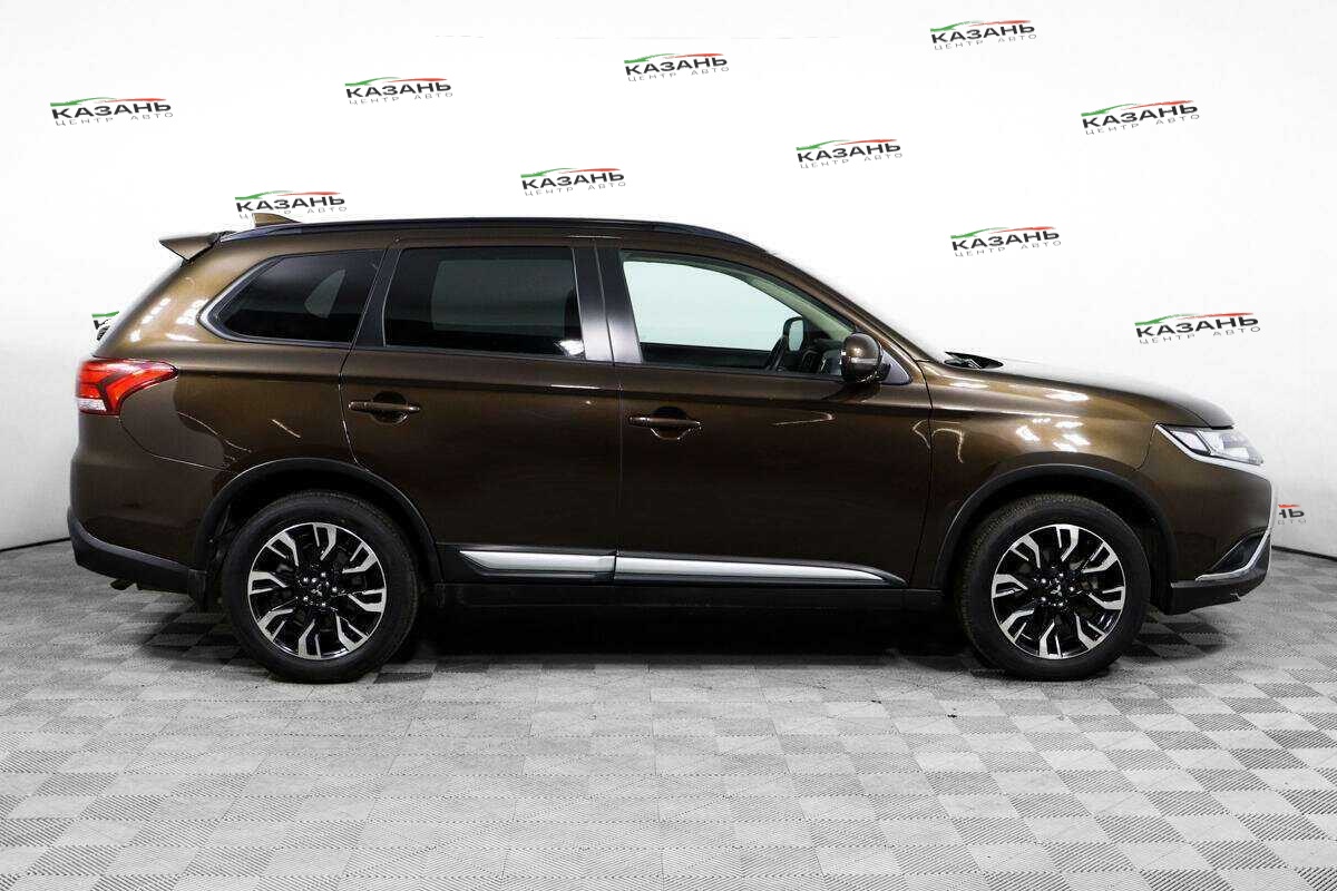 Купить Mitsubishi Outlander с пробегом. Фото: #3