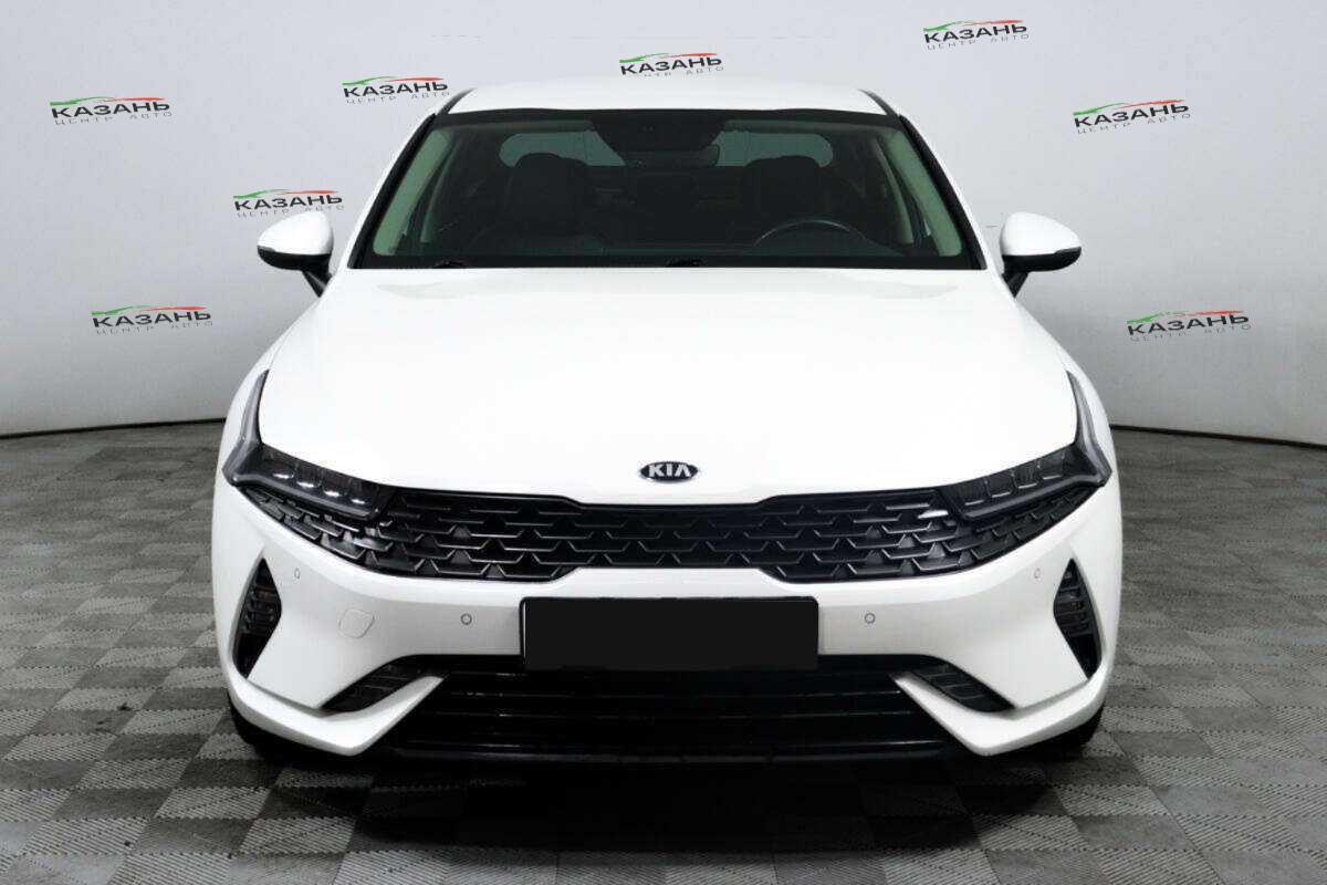 Купить Kia K5 с пробегом. Фото: #1